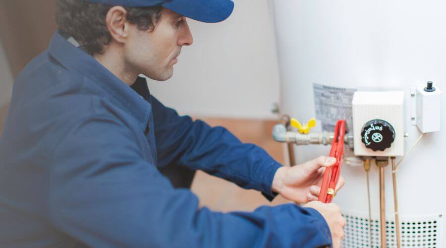 Local tankless water heater installation in Delavan, IL